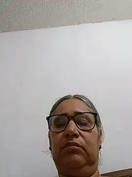 Snapshot of _candi chatting on 06.01.26 candi online show from 06.01.26