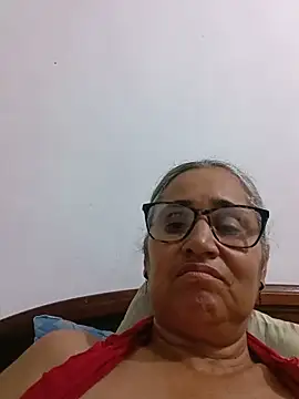 Snapshot of _candi chatting on 06.03.26 candi online show from 06.03.26