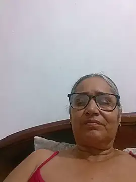Snapshot of _candi chatting on 06.13.26 candi online show from 06.13.26
