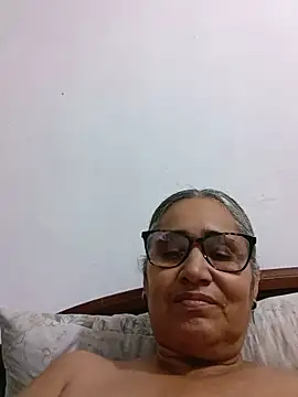 Snapshot of _candi chatting on 06.16.26 candi online show from 06.16.26
