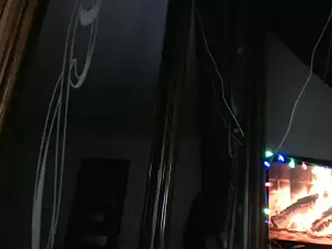 Snapshot of amorelara chatting on 12.26.24 amorelara online show from 12.26.24