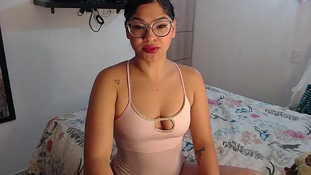 Snapshot of Prins_jazmin chatting on 10.14.25 Prins jazmin online show from 10.14.25