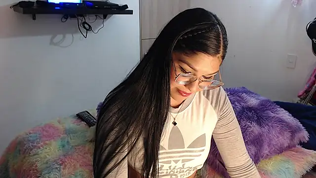 Snapshot of Prins_jazmin chatting on 12.20.25 Prins jazmin online show from 12.20.25