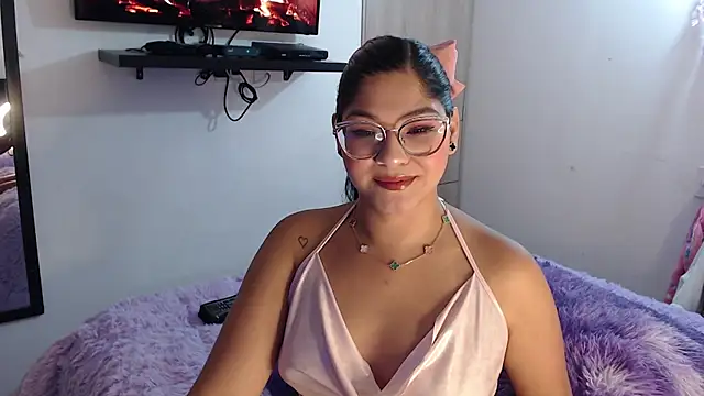 Snapshot of Prins_jazmin chatting on 05.07.26 Prins jazmin online show from 05.07.26