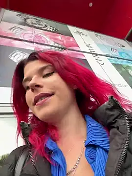 RiriRoseey online show from 10.16.25