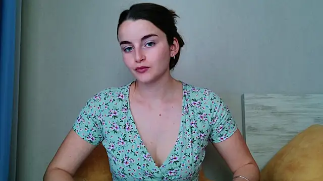 Miss Arwen online show from 06.04.26