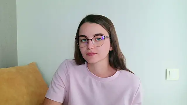 Snapshot of Miss_Arwen chatting on 07.16.26 Miss Arwen online show from 07.16.26