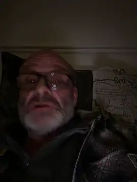 Shyboy817 online show from 04.25.26