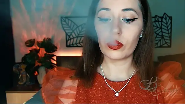 MissBeverlyMills online show from 01.18.25