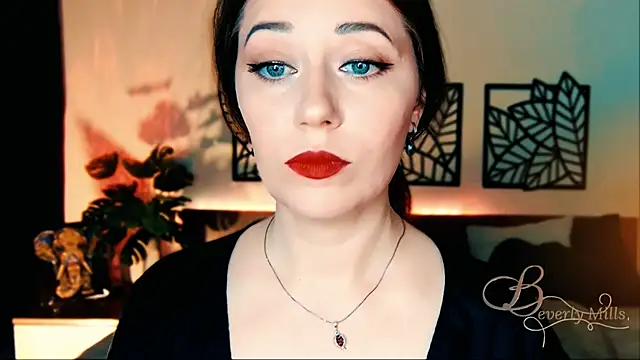 MissBeverlyMills online show from 03.20.25