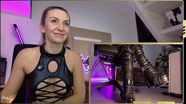 HerrinAnja online show from 02.10.26