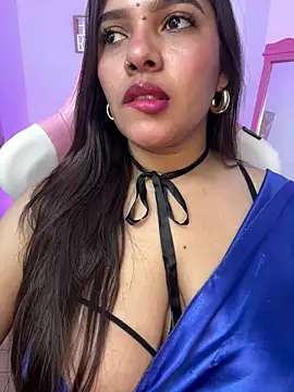 Snapshot of krishaa_ chatting on 04.18.26 krishaa online show from 04.18.26