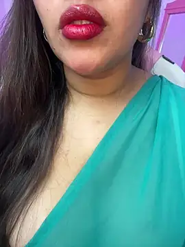Snapshot of krishaa_ chatting on 05.16.26 krishaa online show from 05.16.26