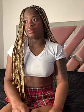 Snapshot of Tamara_Lubezkii chatting on 01.25.25 Tamara Lubezkii online show from 01.25.25