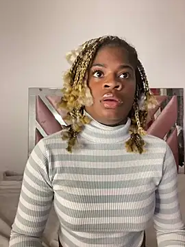 Snapshot of Tamara_Lubezkii chatting on 02.21.25 Tamara Lubezkii online show from 02.21.25