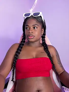 Snapshot of Tamara_Lubezkii chatting on 03.22.25 Tamara Lubezkii online show from 03.22.25