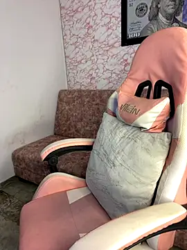 Snapshot of Tamara_Lubezkii chatting on 09.17.25 Tamara Lubezkii online show from 09.17.25