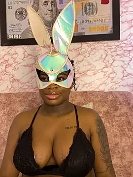 Snapshot of Tamara_Lubezkii chatting on 10.31.25 Tamara Lubezkii online show from 10.31.25