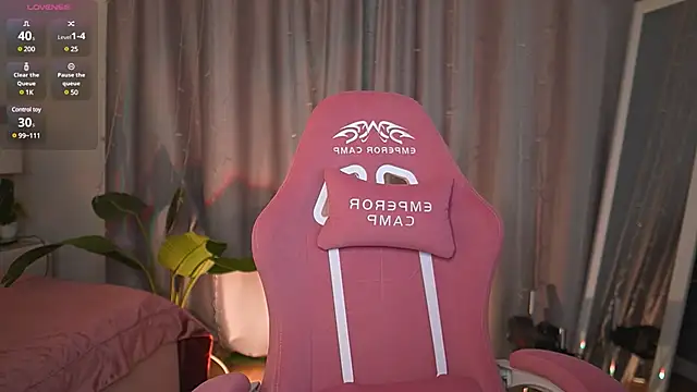 Lala Land  online show from 02.21.25