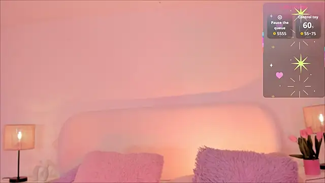 Snapshot of Megan-holly chatting on 11.12.25 Megan-holly online show from 11.12.25