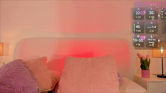 Snapshot of Megan-holly chatting on 11.14.25 Megan-holly online show from 11.14.25