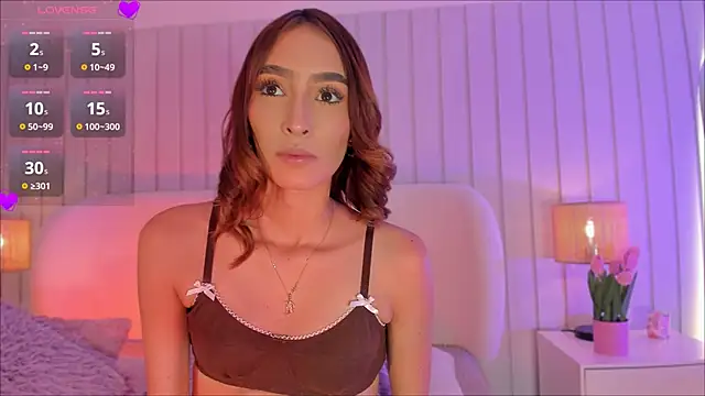 Snapshot of Megan-holly chatting on 02.26.26 Megan-holly online show from 02.26.26