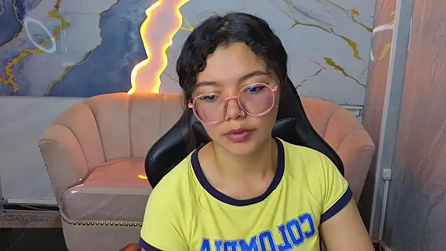 victoria castillo b online show from 04.14.26