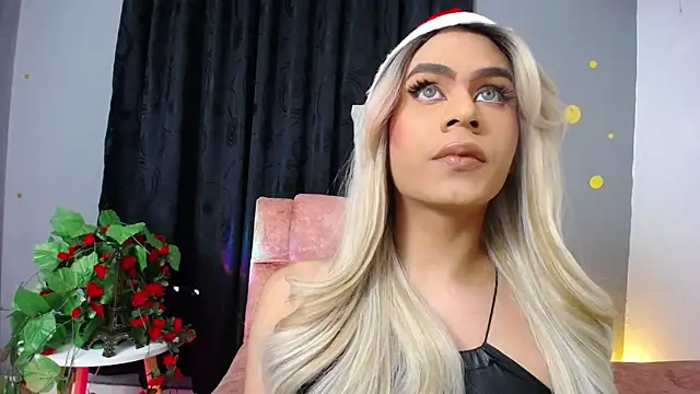 Snapshot of saskya_deluxxe_oficial_ chatting on 12.29.24 saskya deluxxe oficial online show from 12.29.24