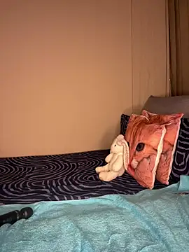 Snapshot of Kinkyy_ chatting on 02.07.25 Kinkyy online show from 02.07.25