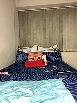 Snapshot of Kinkyy_ chatting on 10.16.25 Kinkyy online show from 10.16.25