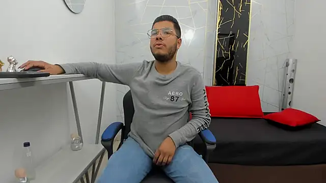 ian tomson online show from 11.07.25