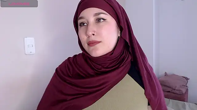 Snapshot of Dalila_bashar chatting on 02.11.26 Dalila bashar online show from 02.11.26