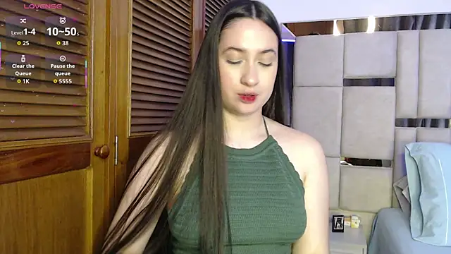 Snapshot of sofiaduque_26 chatting on 05.04.26 sofiaduque 26 online show from 05.04.26