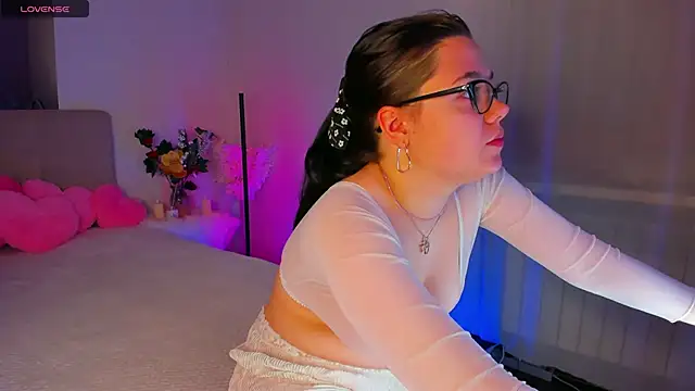 SelenaaSky online show from 12.12.24