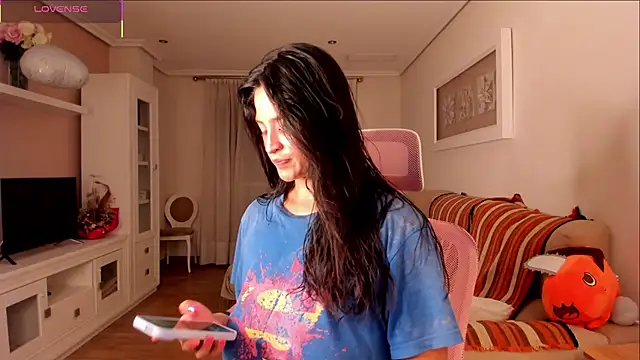 bella apont online show from 09.20.25