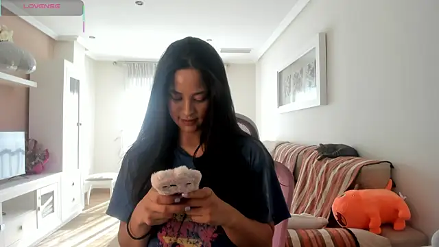 bella apont online show from 11.17.25