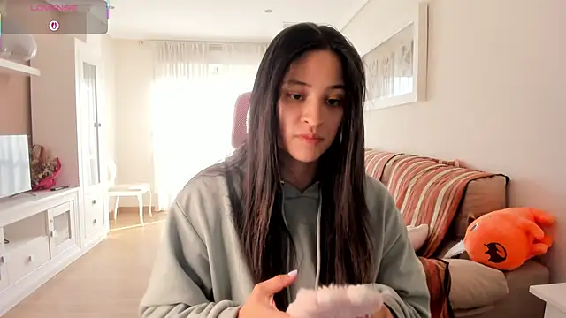 bella apont online show from 11.23.25