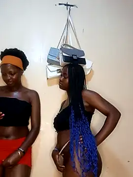 Snapshot of Swit_virgin22 chatting on 09.19.25 Swit virgin22 online show from 09.19.25