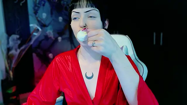 Snapshot of Madison_Jackson chatting on 11.10.25 Madison Jackson online show from 11.10.25