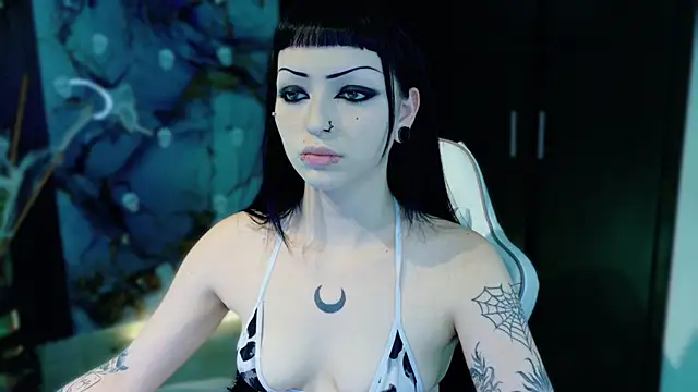 Snapshot of Madison_Jackson chatting on 11.19.25 Madison Jackson online show from 11.19.25