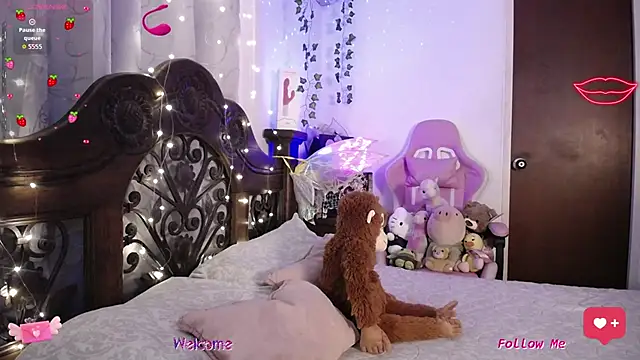 SexyLuna   online show from 02.10.26