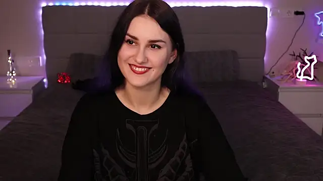 Snapshot of Erotic_Synth_Goddess chatting on 10.07.25 Erotic Synth Goddess online show from 10.07.25