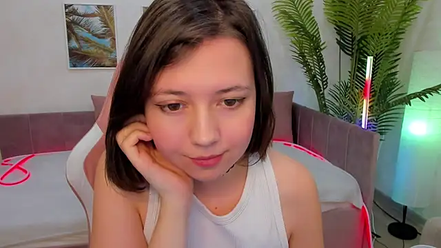 Lina Brownie online show from 02.03.25