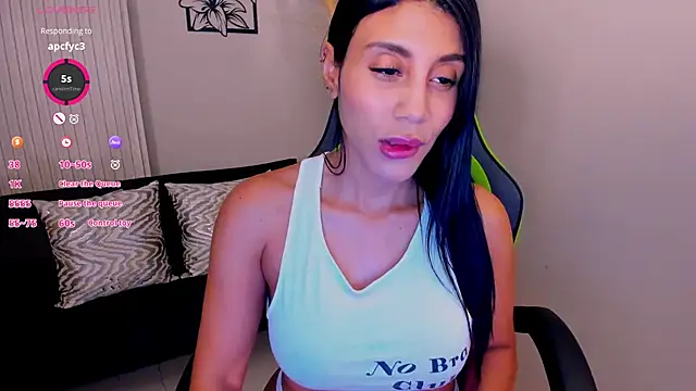 CharlotteCox  online show from 12.15.25