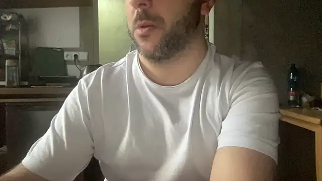 Snapshot of RedDante89 chatting on 02.26.26 RedDante89 online show from 02.26.26