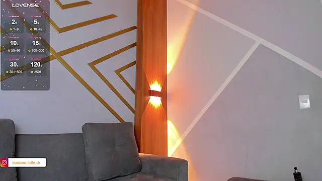 madison little  online show from 12.05.24