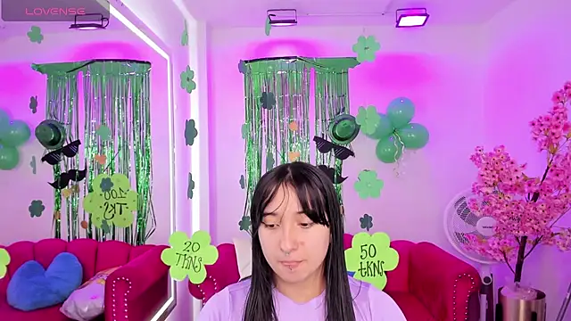 Miss dolly  online show from 03.18.25