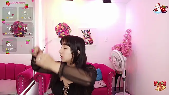 Miss dolly  online show from 11.20.25