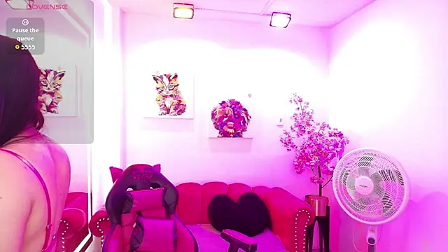 Miss dolly  online show from 03.14.26