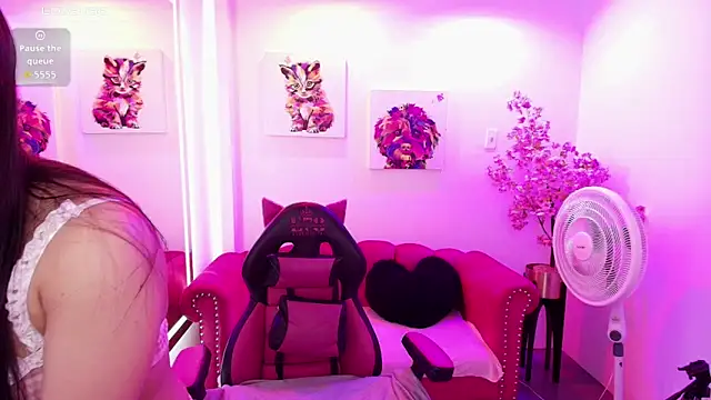 Miss dolly  online show from 03.16.26